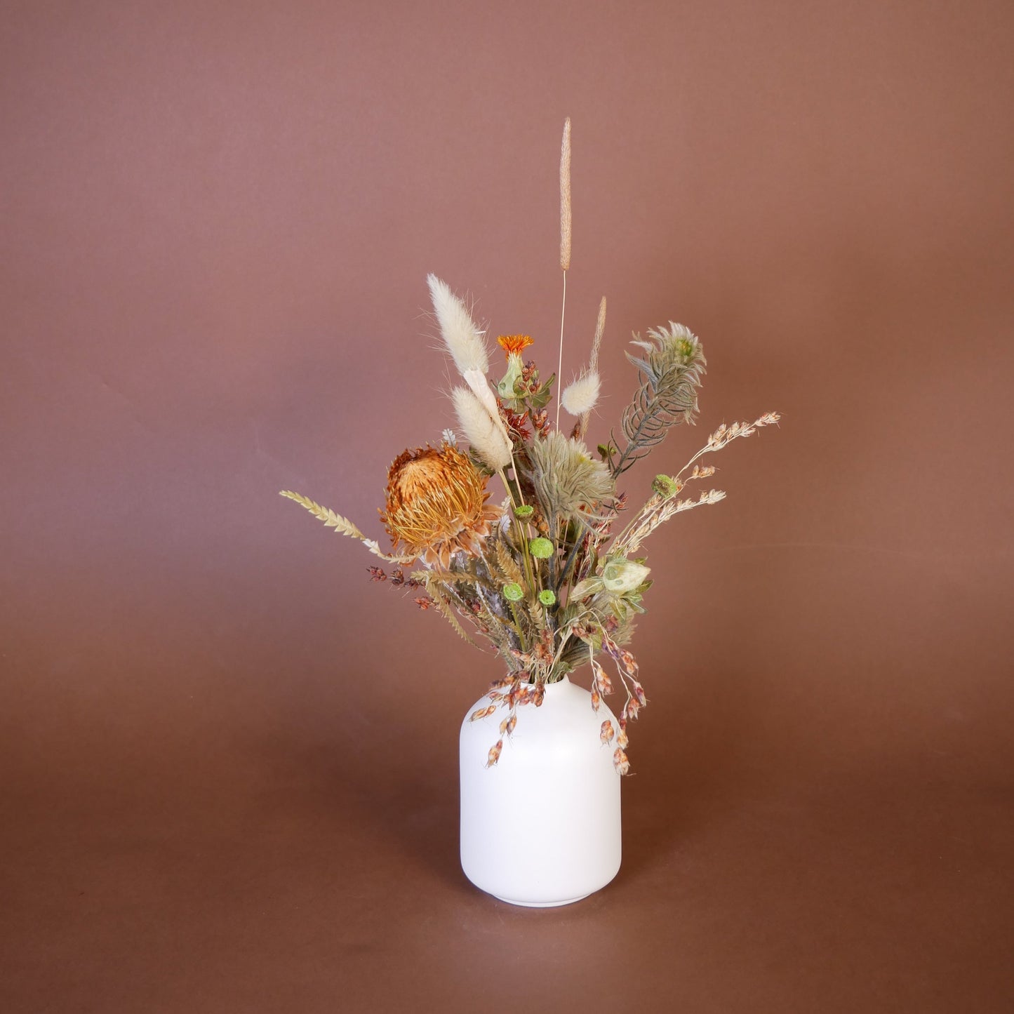 6 pack of dried flowers in bud vases